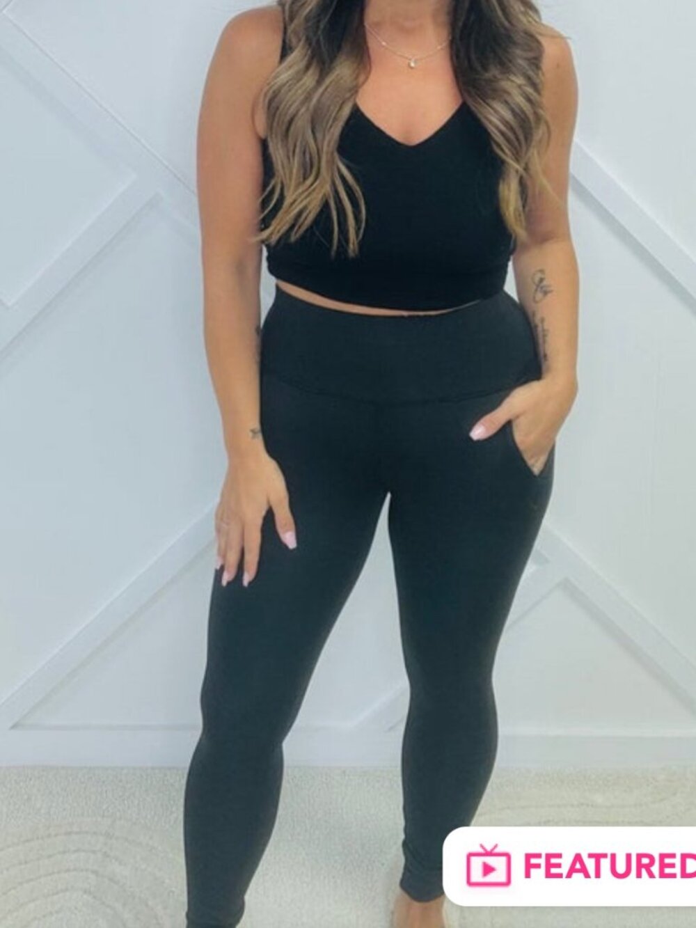 Engel Lane Boutique - High-Waist Black Pocket Leggings - Black - L